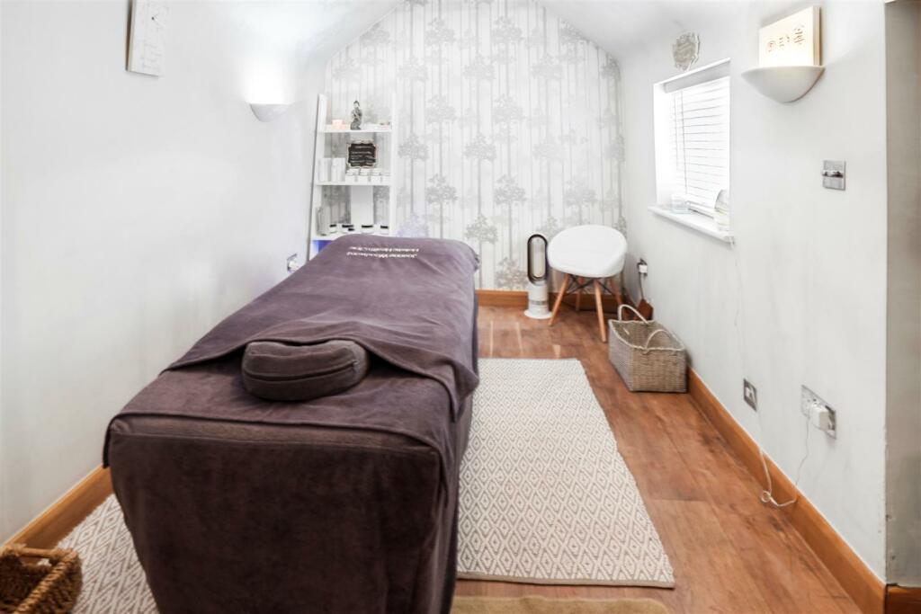 Additional image 32 of Main Street, Congerstone