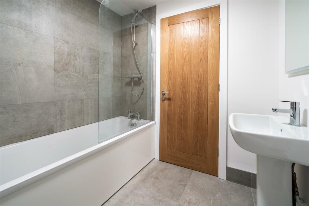 Additional image 11 of Apartment 10 Golding House, Henry Avenue, Matlock