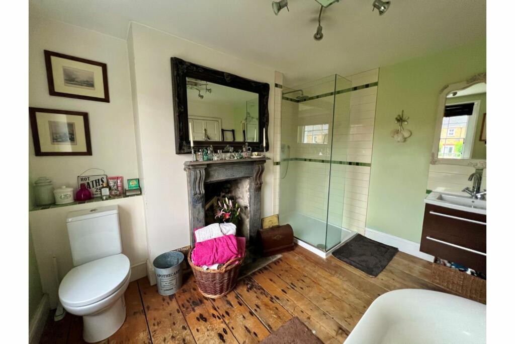 Additional image 9 of High Street, Greenhithe, DA9