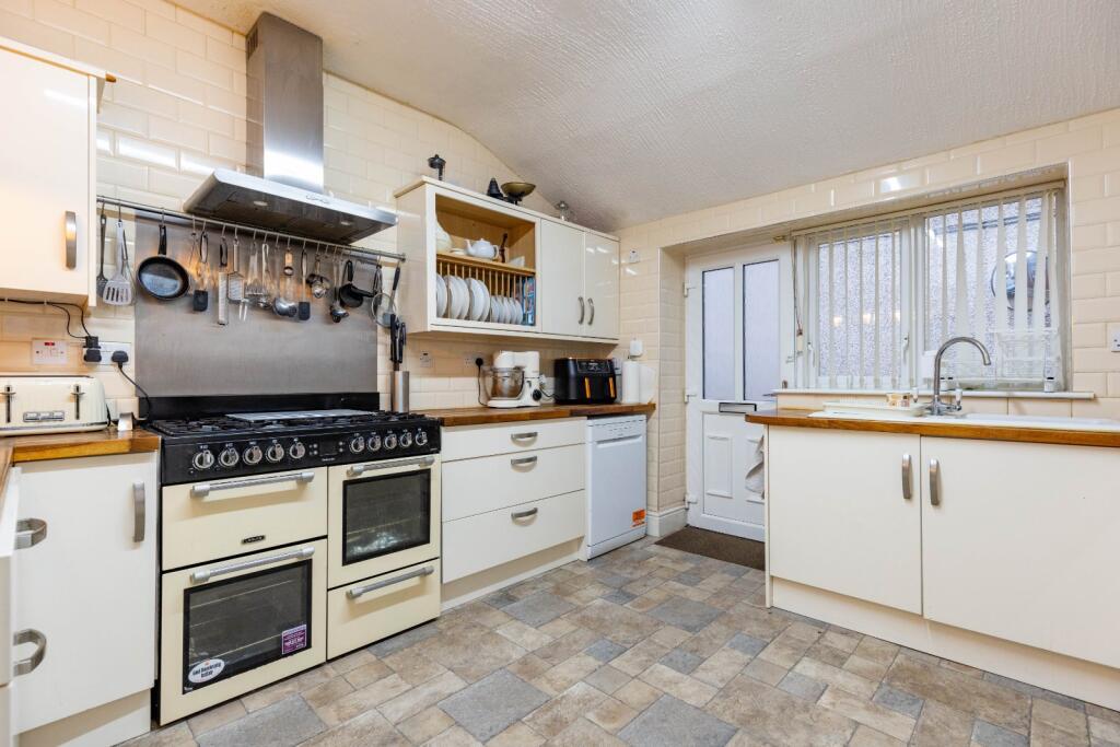 Additional image 14 of Saunders Avenue, Bedworth, Warwickshire, CV12