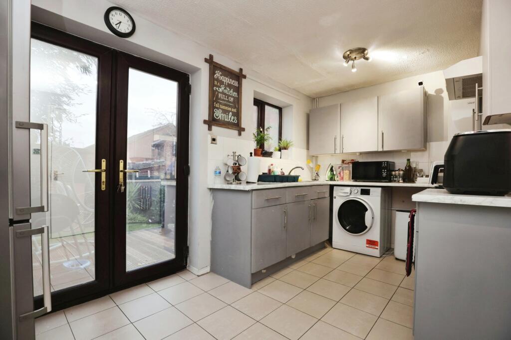 Additional image 6 of Threadneedle Street, Coventry, West Midlands, CV1