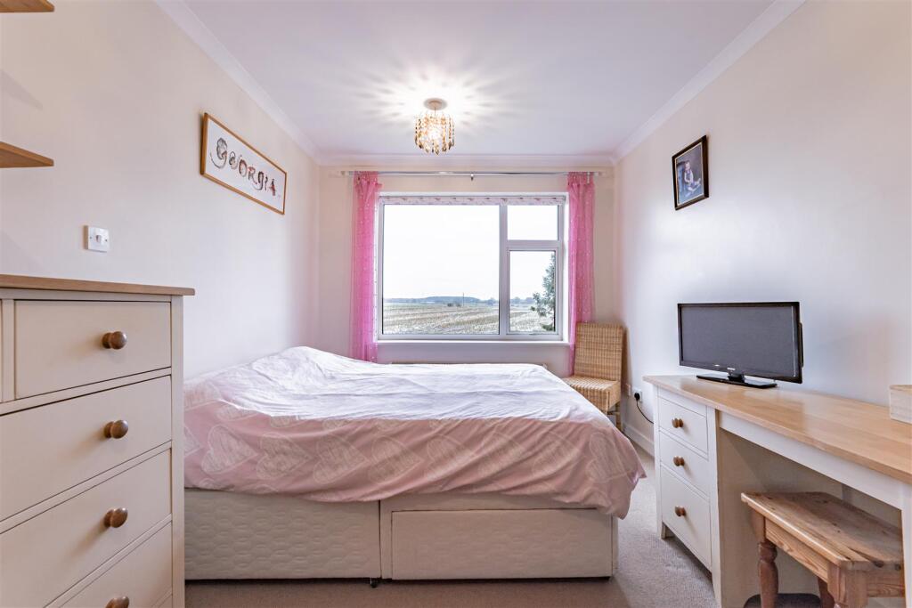 Additional image 20 of Exemplary extended property with idyllic countryside views