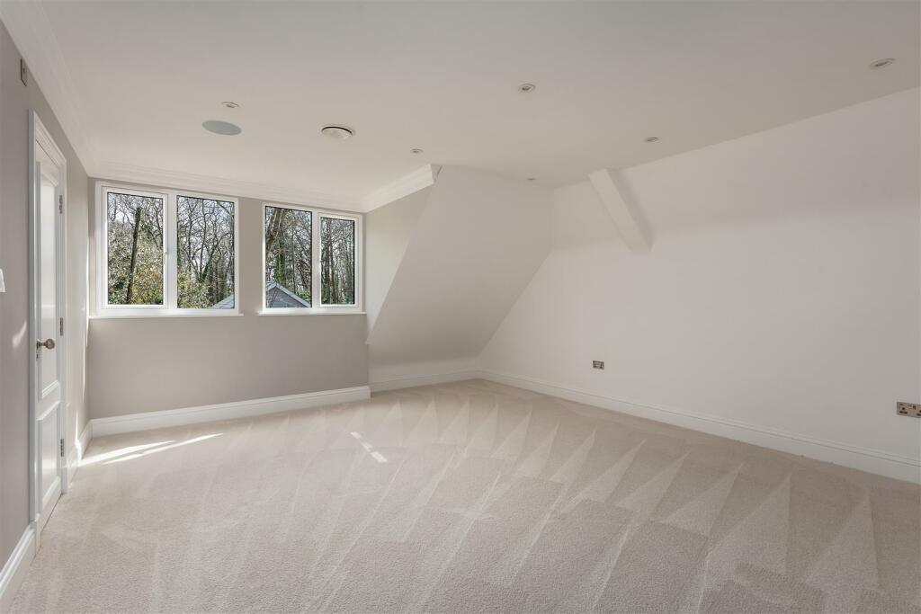 Additional image 13 of Royal Avenue, Whitstable