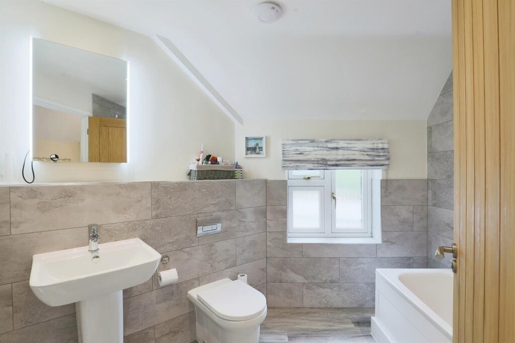 Additional image 10 of Chapel Street, Wellesbourne, Warwick