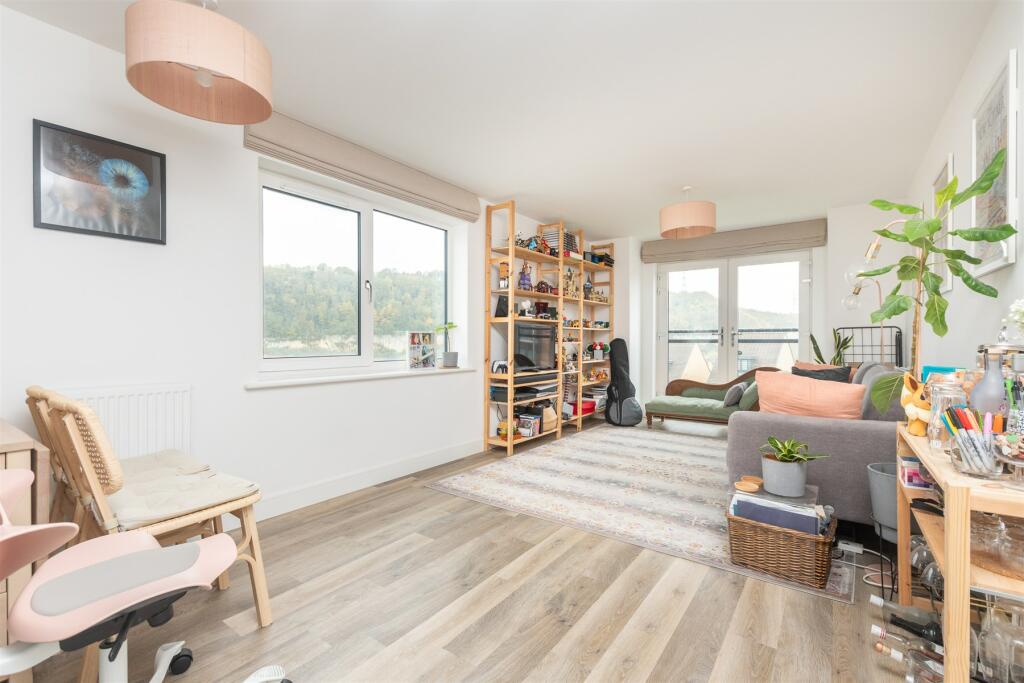 Eyres Drive, Castle Hill, Ebbsfleet Valley, Kent