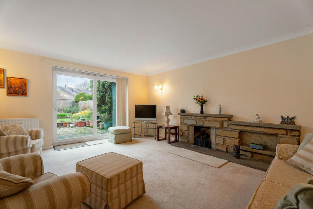 Additional image 12 of Queens Close, Harbury, Warwickshire CV33 9JJ