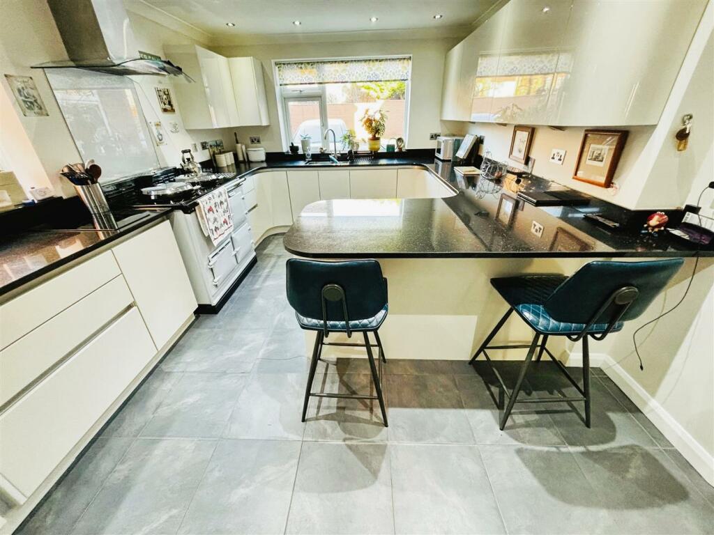 Additional image 2 of Mansions Close, Bishops Itchington, Southam