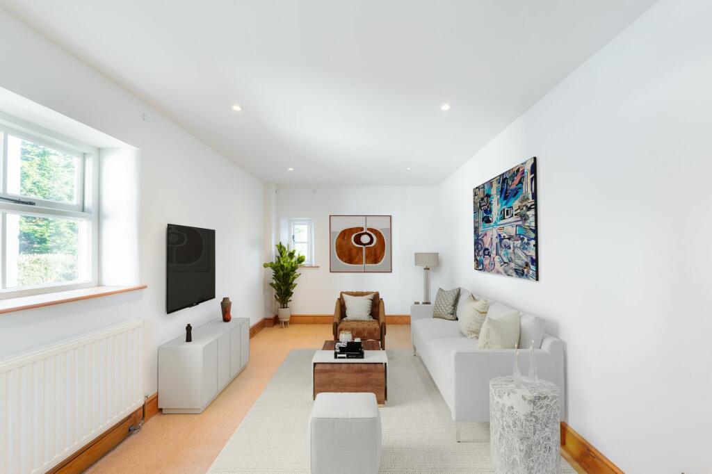 Additional image 26 of Spacious grade II listed barn conversion in private Calveley location