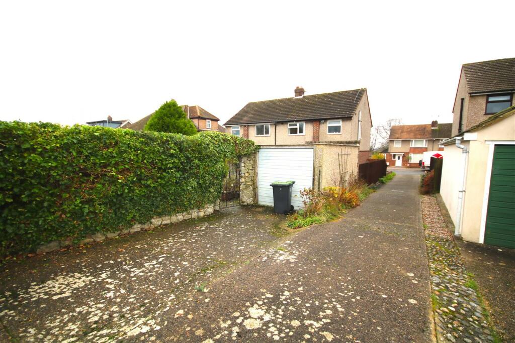 Additional image 38 of Hillside Avenue, Canterbury