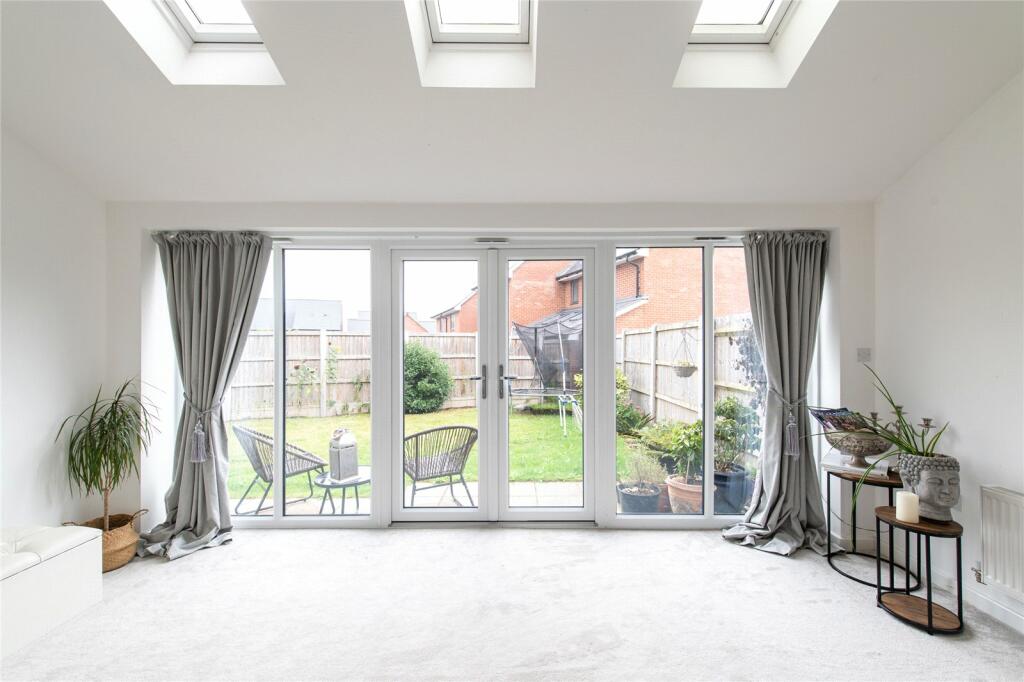 Additional image 18 of Marlowe Close, Northfleet, Kent, DA11