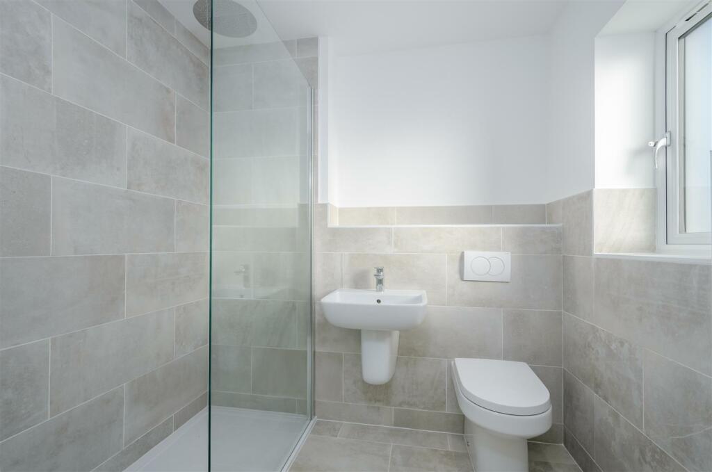 Additional image 19 of The Old Barn, Higham Lane, Stoke Golding.