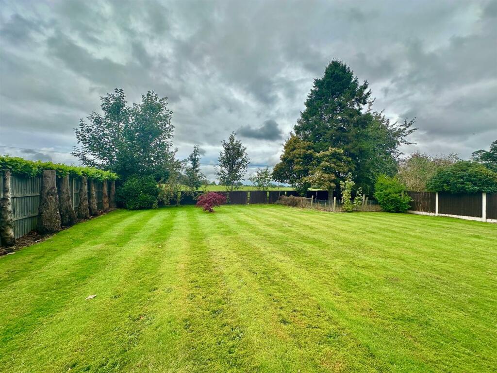 Additional image 37 of Crewe Road, Willaston, Cheshire