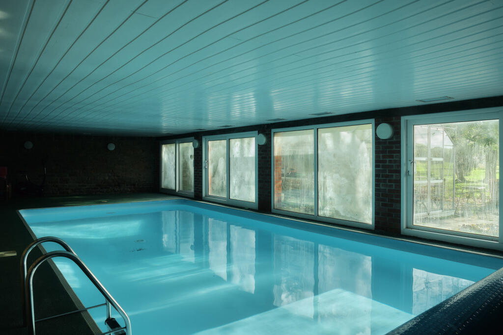 Additional image 18 of Valley Farm, Radway, Warwick