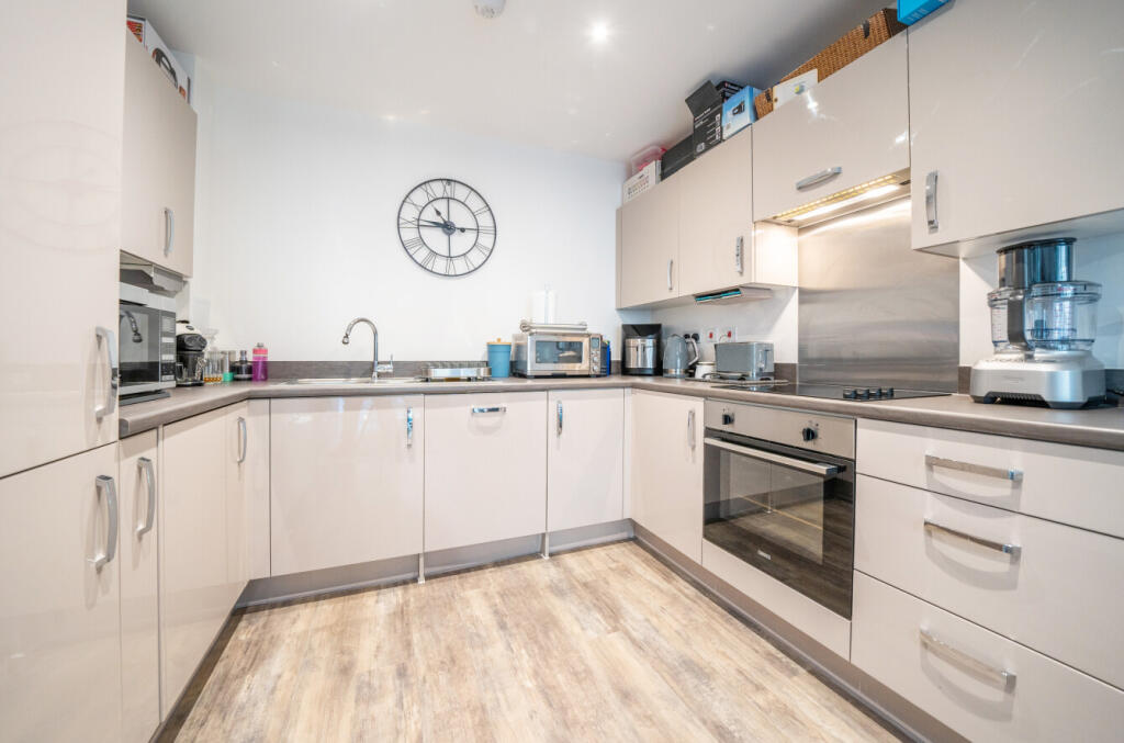 Additional image 3 of Eastern Avenue, Western Cross, Ebbsfleet Valley, DA10