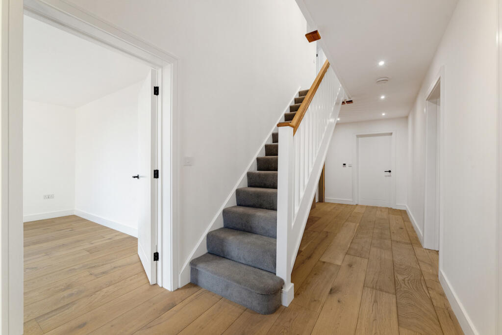 Additional image 4 of Dunchurch Rugby, Warwickshire, CV22 6NR