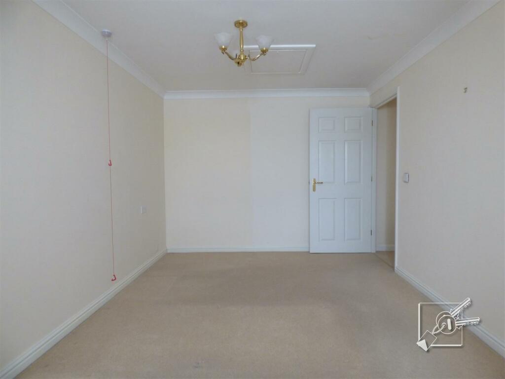 Additional image 8 of Glen View, Gravesend