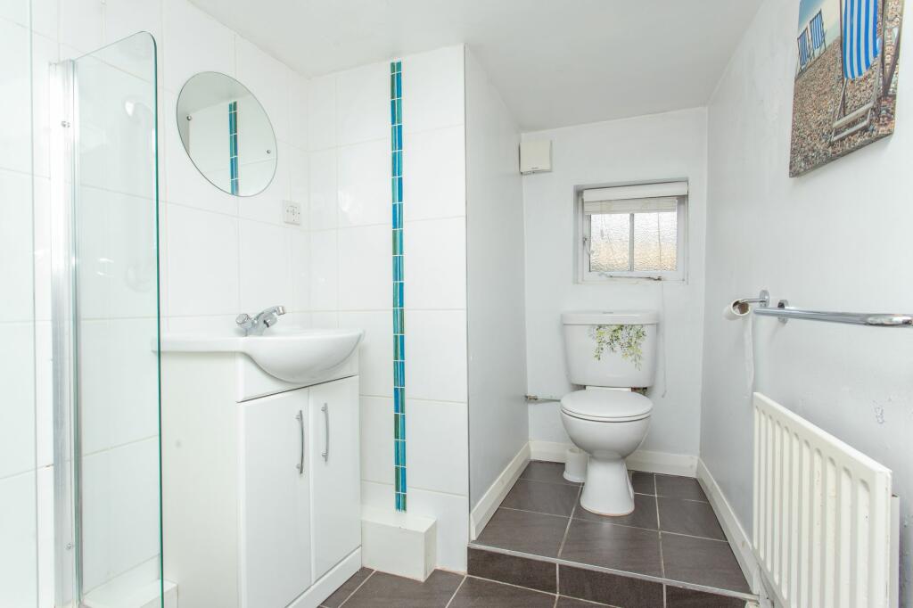 Additional image 9 of Sea Wall, Whitstable, CT5