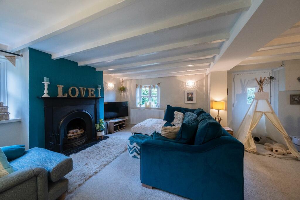 Additional image 4 of Positioned on a corner plot a beautifully presented charming, detached family home in Willington