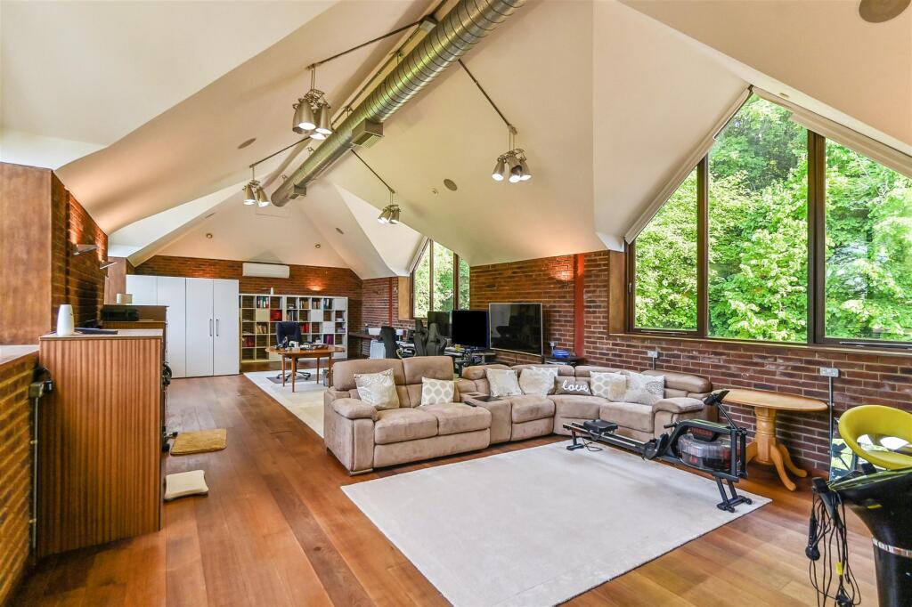 Additional image 22 of Taylors Hill, Chilham, Canterbury, Kent