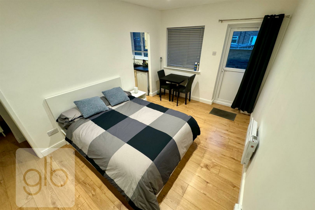 Additional image 6 of Binswood Avenue, Leamington Spa