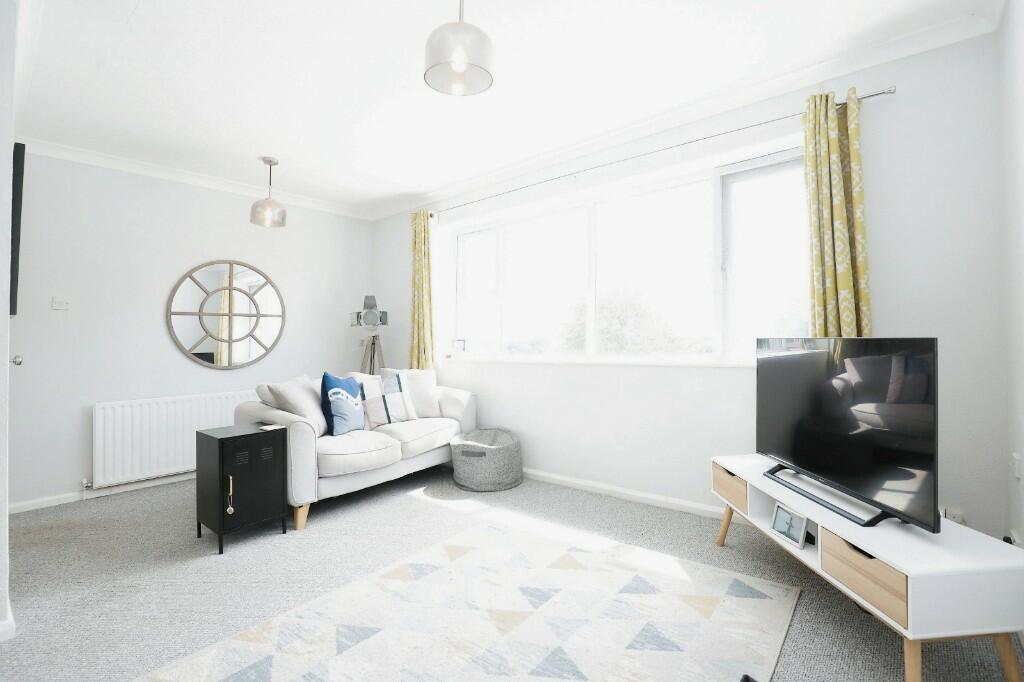 Additional image 4 of Pet Supplies & Plant Shop + Accom - Warwickshire [CV32 7JE]