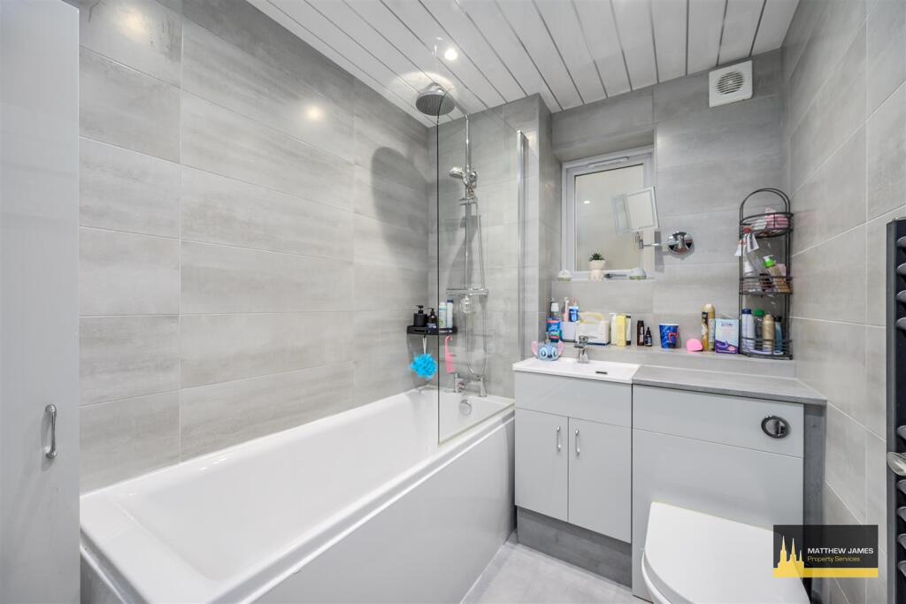 Additional image 15 of Larkin Grove, Walsgrave, Coventry * CUL-DE-SAC LOCATION *