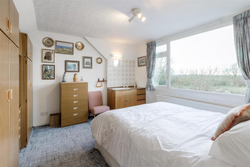 Additional image 20 of Main Street, Carlton, CV13