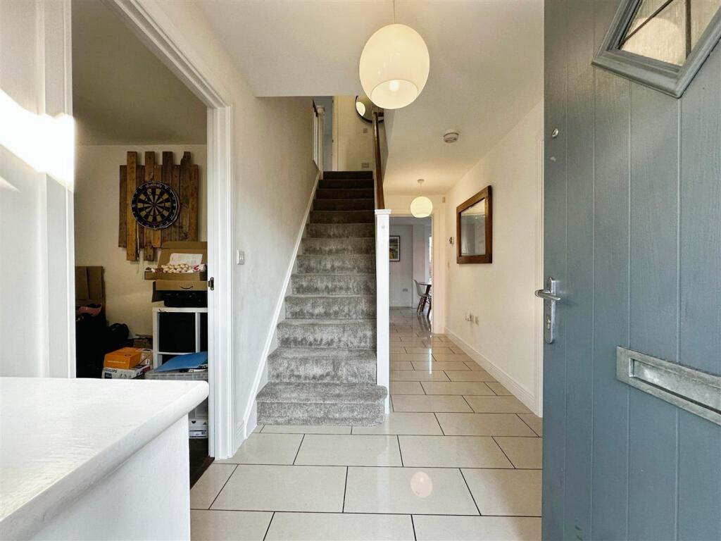 Additional image 38 of Emerson Close, Warwick