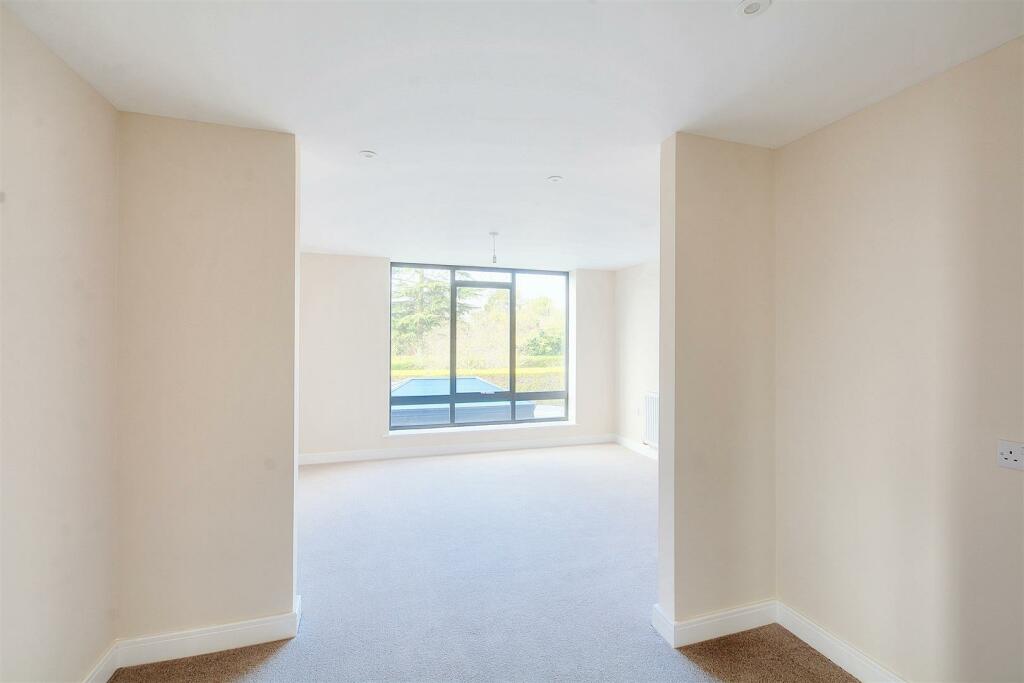 Additional image 12 of Second Avenue, Risley