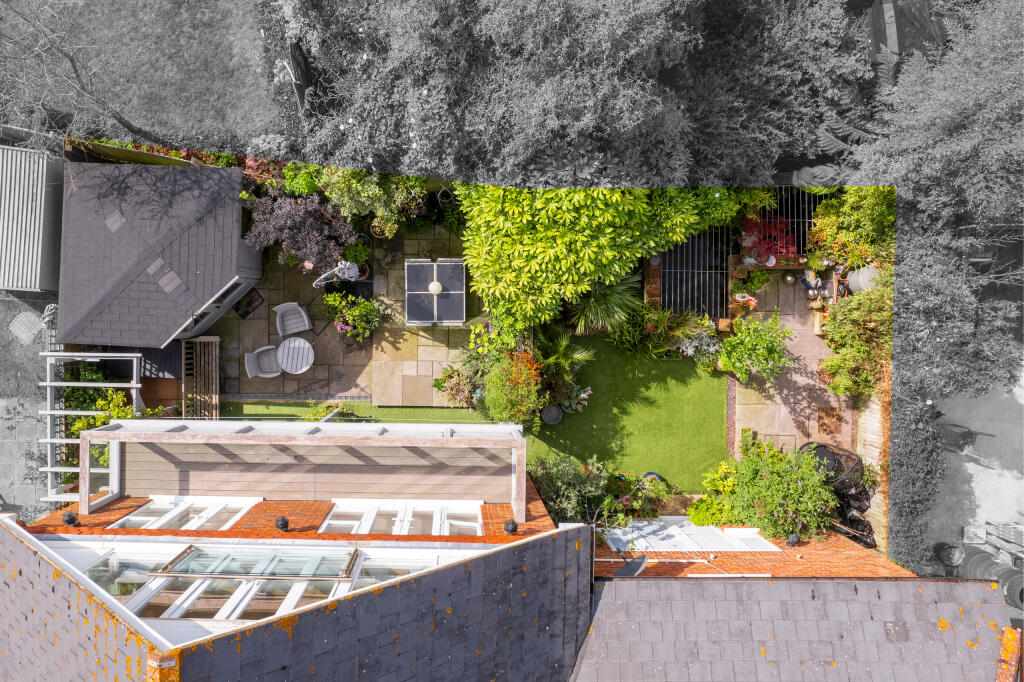 Additional image 40 of Naildown Close, Hythe, Kent