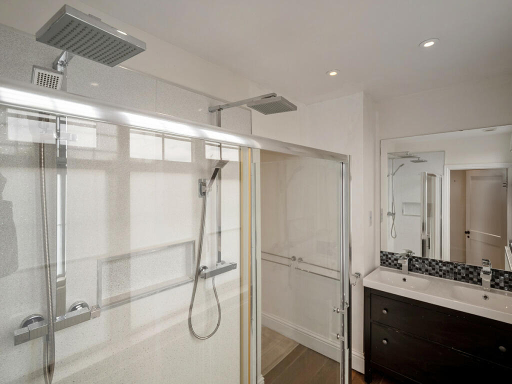 Additional image 26 of Station Road Kenilworth, Warwickshire, CV8 1JD