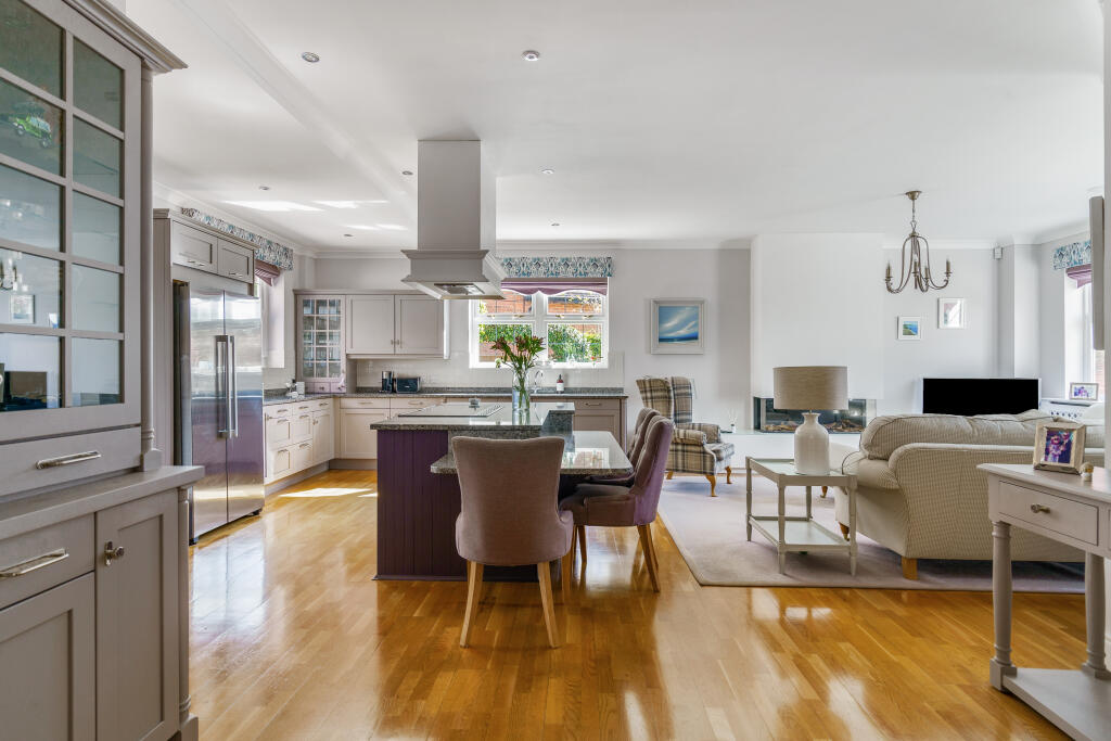 Additional image 2 of Oldborough Drive, Warwick, CV35