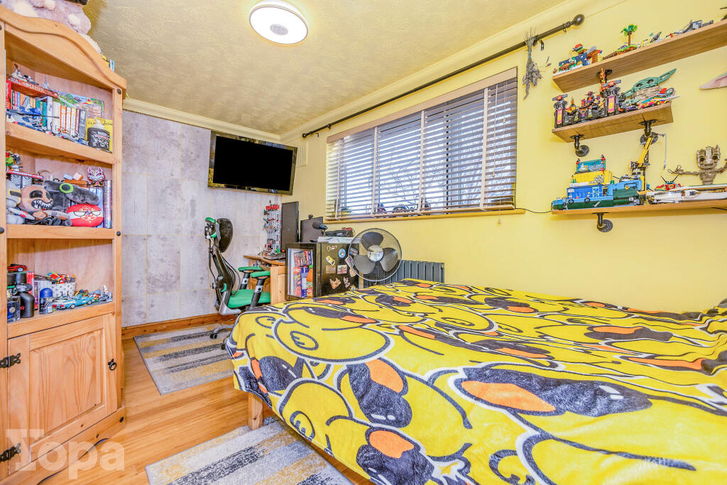 Additional image 18 of Stanley Crescent, Gravesend, DA12