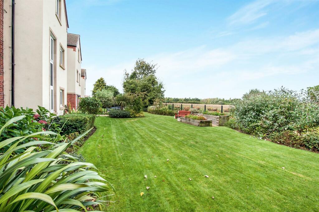 Additional image 16 of Salmon Court, Stratford Road, Wellesbourne, CV35 9SF