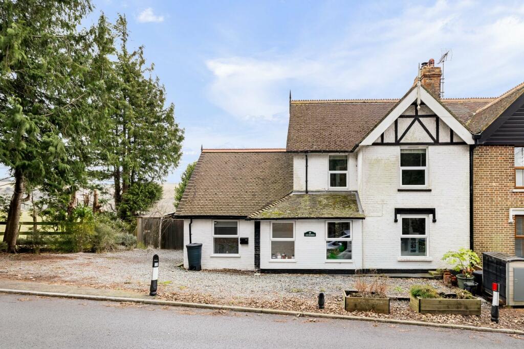 Primary image of Beachborough, Newington, Folkestone, CT18
