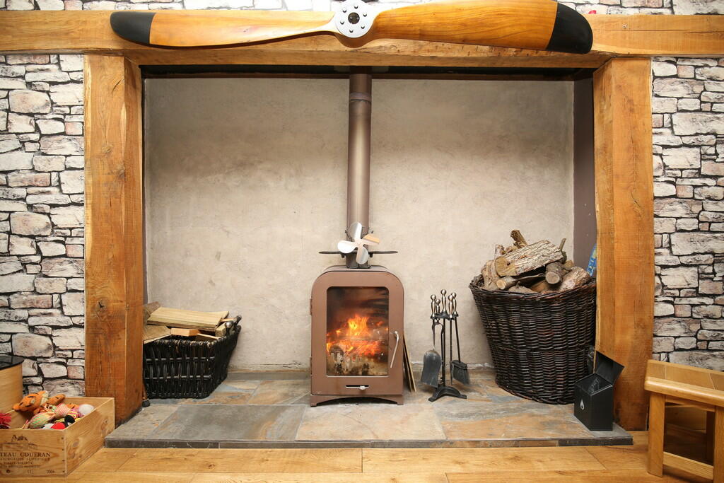 Additional image 4 of Boot Hill, Grendon