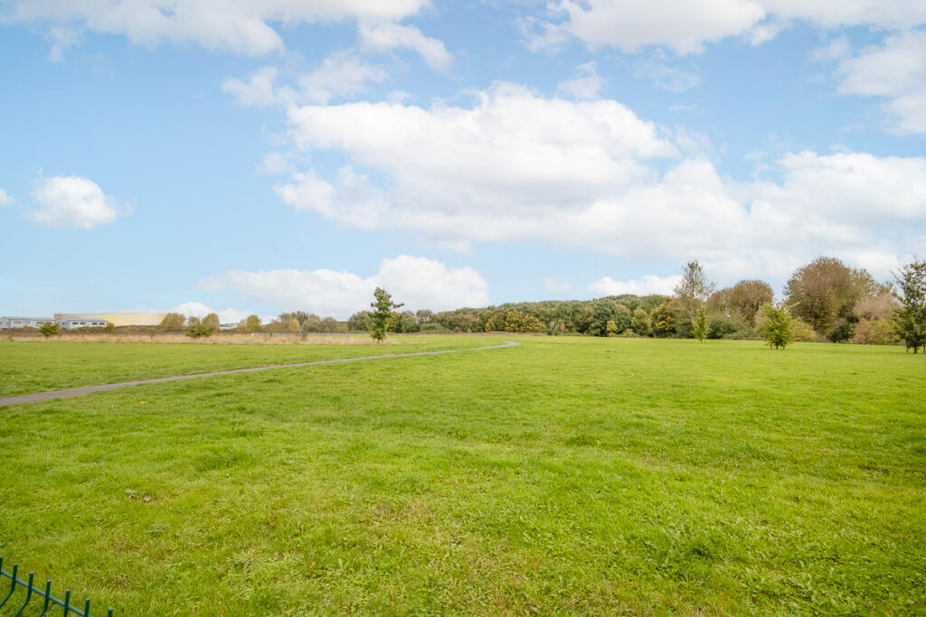 Additional image 33 of Persian Close, City Point