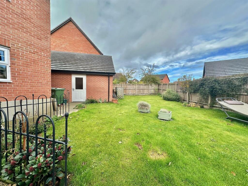 Additional image 28 of William Stockton Close, Shavington, Cheshire