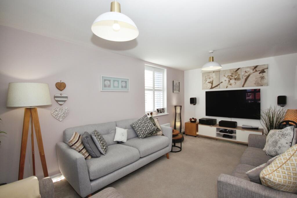 Additional image 19 of Woodhead Road, Warwick, Warwickshire, CV34