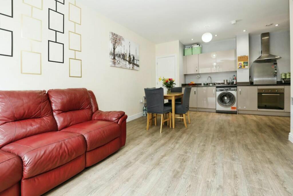 Additional image 5 of Woodside Park, Rugby, CV21