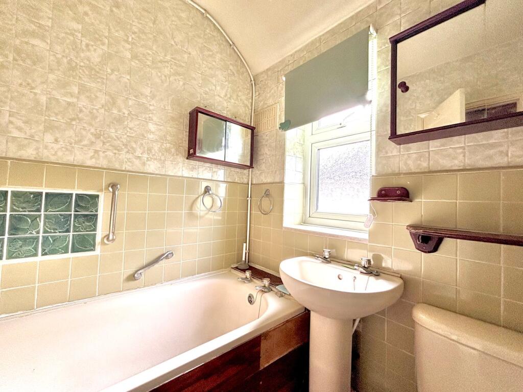 Additional image 8 of Brixham Road, Welling, DA16