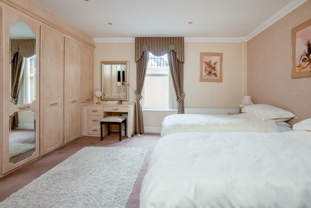 Additional image 7 of Windsor Court, Warwick Road, Stratford-upon-Avon