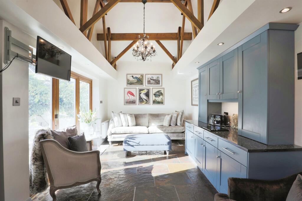 Additional image 4 of Church Street, Wellesbourne, Warwick