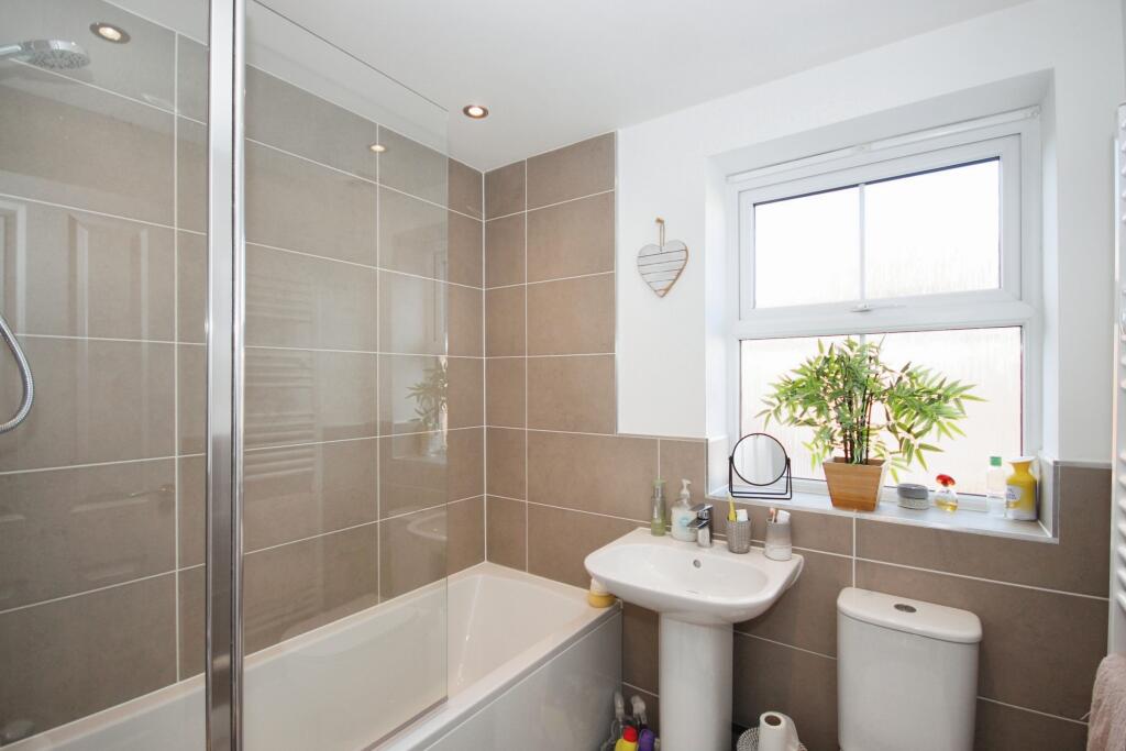 Additional image 11 of Woodhead Road, Warwick, Warwickshire, CV34