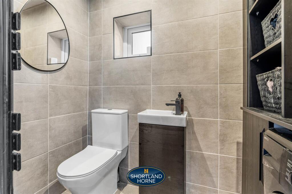 Additional image 27 of Gregory Avenue, Styvechale, Coventry