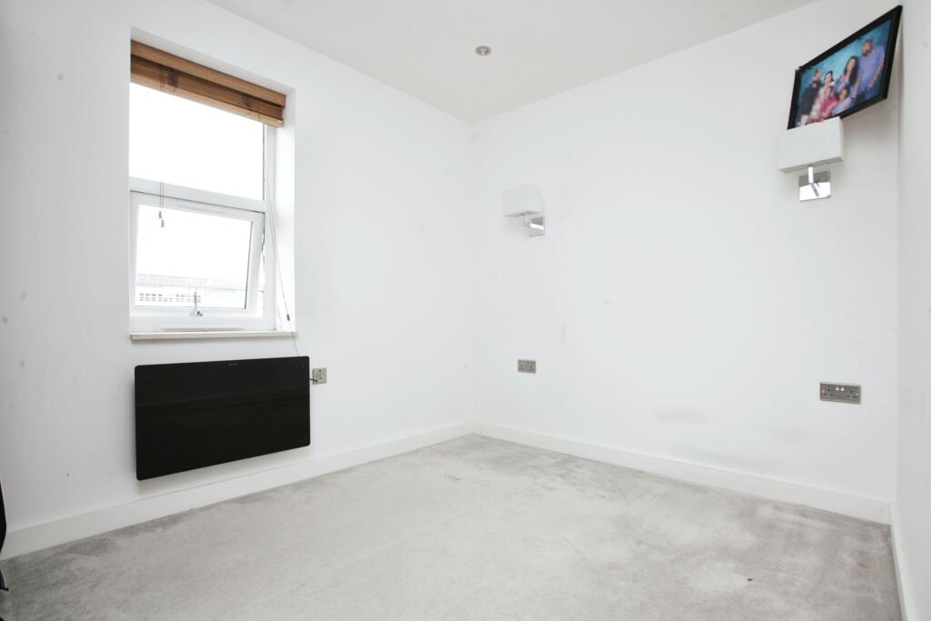 Additional image 7 of Woodside Park, Rugby, Warwickshire, CV21