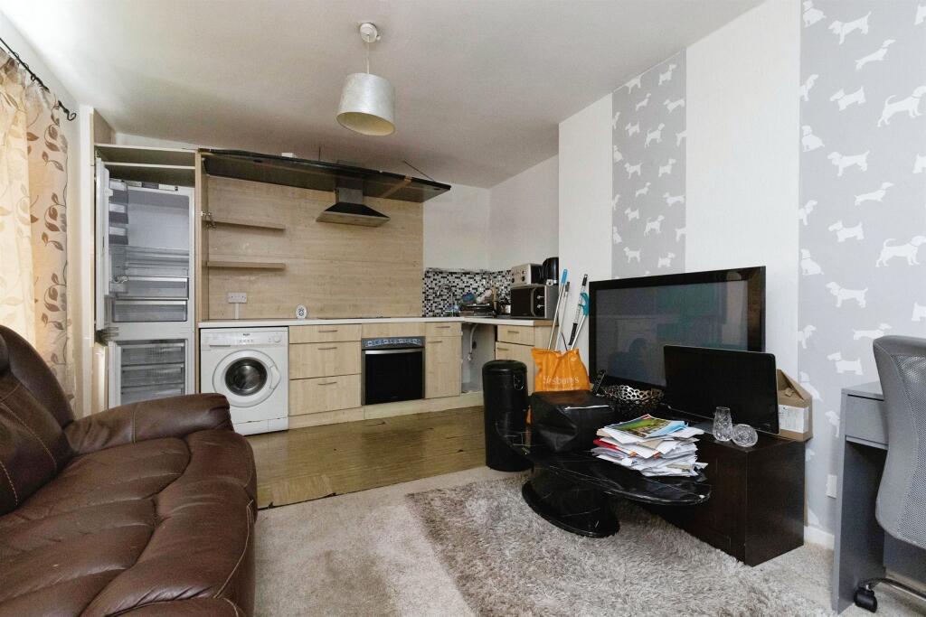 Additional image 12 of Lever Road, Rugby