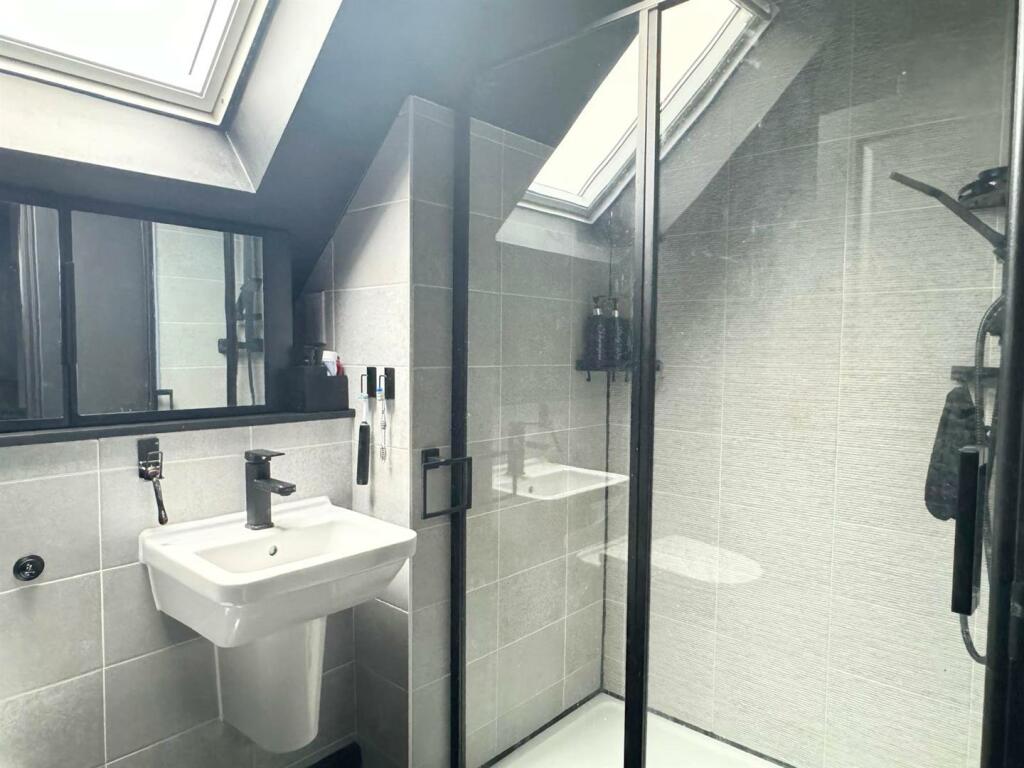 Additional image 6 of Holly Close, Holmes Chapel