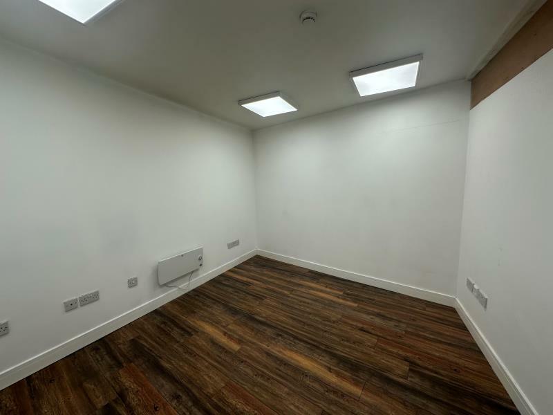 Additional image 3 of 15b Coventry Street, Nuneaton CV11 5TD