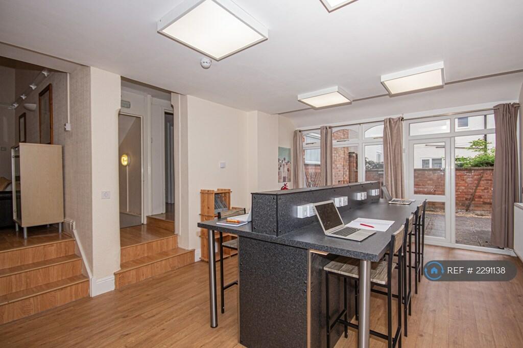 Additional image 13 of Russell Terrace, Leamington Spa, CV31